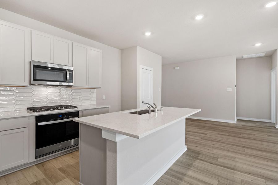 Furnished interior view inside a new home in Westridge Cove, Conroe (Image 6).
