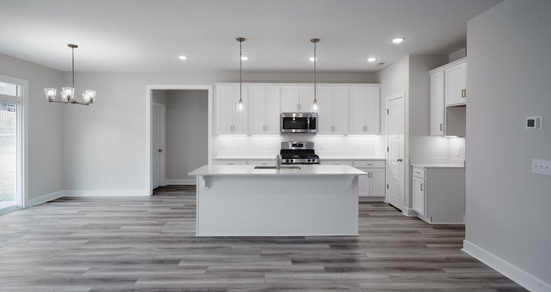 Representative furnished interior of a home built from the The McKee Manor by Cothran Homes in Holly Ridge, Greenville (Image 9). Representative furnished interior of a home built from the The McKee Manor by Cothran Homes in Holly Ridge, Greenville (Image 9).