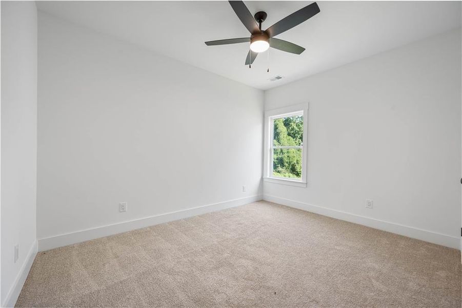 Spacious, unfurnished interior of a new home in , Jefferson (Image 24).