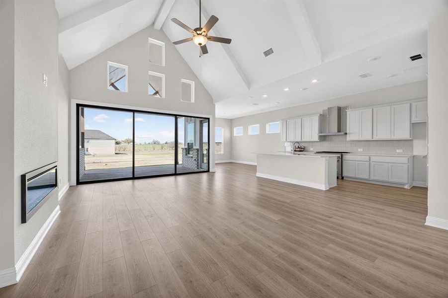 Spacious, unfurnished interior of a new home in Highland Crossing, Celina (Image 12).