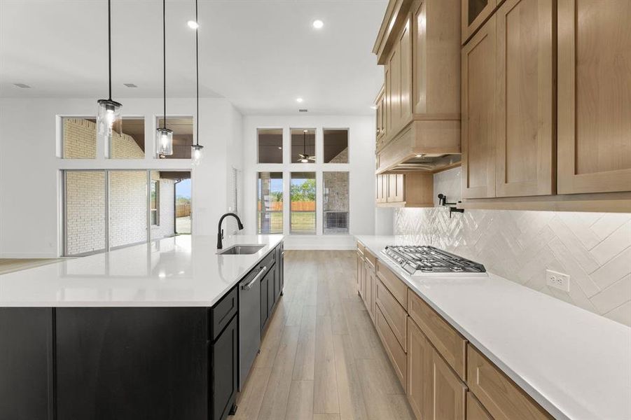 241 Broadmoor-Kitchen-3