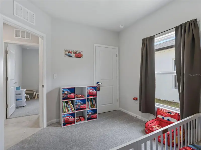 Furnished interior view inside a new home in , Sumterville (Image 31).