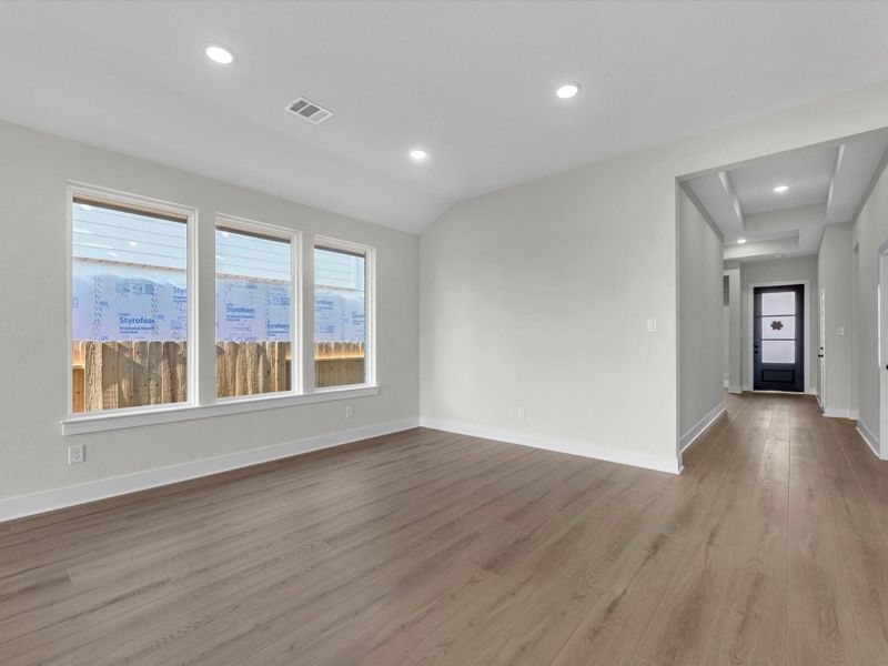 Spacious, unfurnished interior of a new home in Clopton Farms, Montgomery (Image 17).