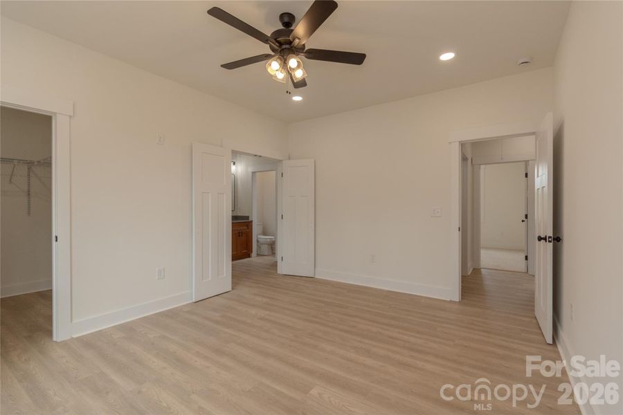 Spacious, unfurnished interior of a new home in , Norwood (Image 25).