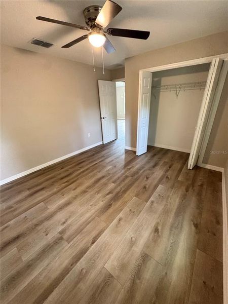 Spacious, unfurnished interior of a new home in , Dunnellon (Image 20).