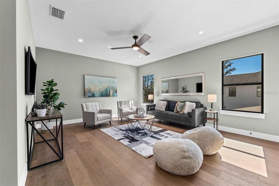 Furnished interior view inside a new home in , Orlando (Image 42).