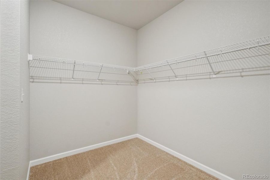 Image 27 of a home in Wolf Creek Run.