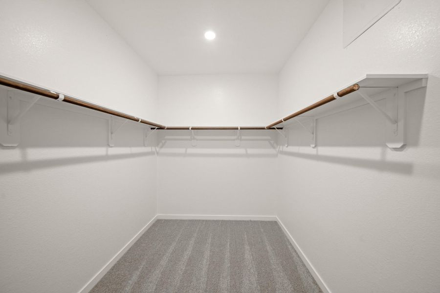 Spacious, unfurnished interior of a new home in Pearlbrook, Texas City (Image 16).