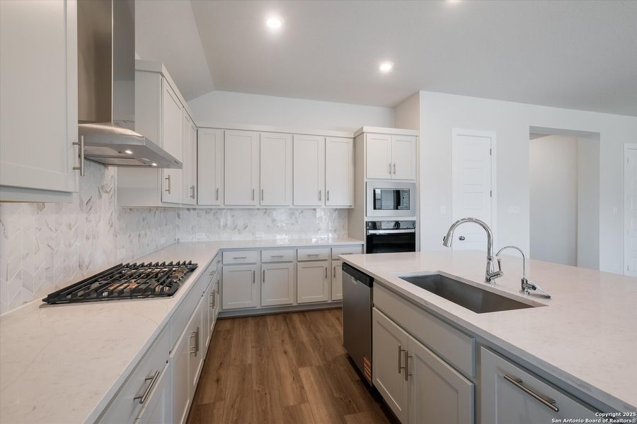 Furnished interior view inside a new home in Foxbrook, Cibolo (Image 7). Furnished interior view inside a new home in Foxbrook, Cibolo (Image 7).
