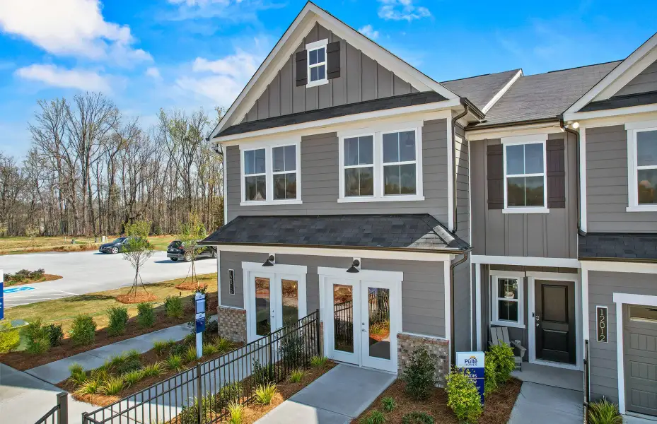 Front exterior of a new home in Mallard Park, Charlotte, NC, highlighting curb appeal (Image 28).