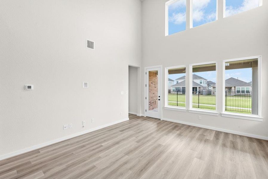 Spacious, unfurnished interior of a new home in University Heights, Round Rock (Image 23). Spacious, unfurnished interior of a new home in University Heights, Round Rock (Image 23).