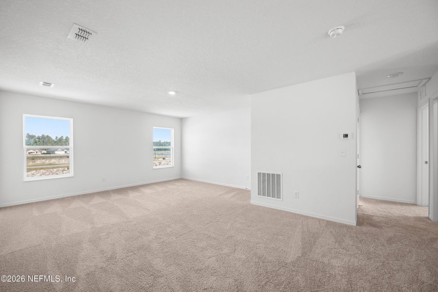 Spacious, unfurnished interior of a new home in Westport Landing, Jacksonville (Image 20).