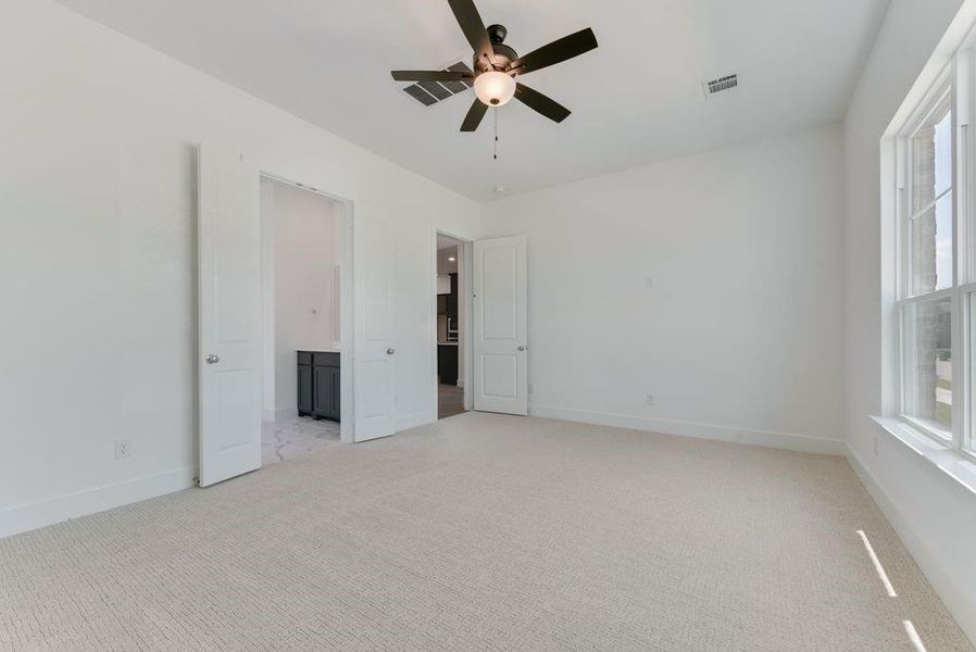 Spacious, unfurnished interior of a new home in Edgewater, Fate (Image 23). Spacious, unfurnished interior of a new home in Edgewater, Fate (Image 23).