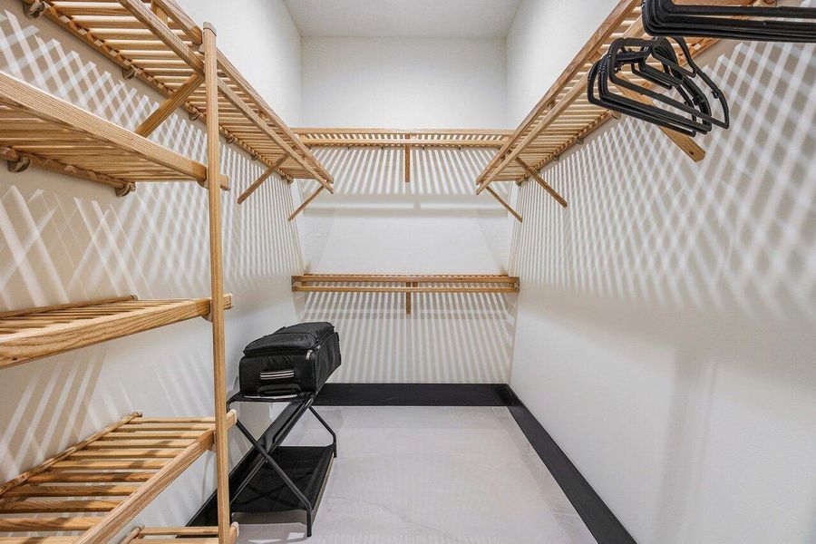 Spacious, unfurnished interior of a new home in , Juno Beach (Image 23).