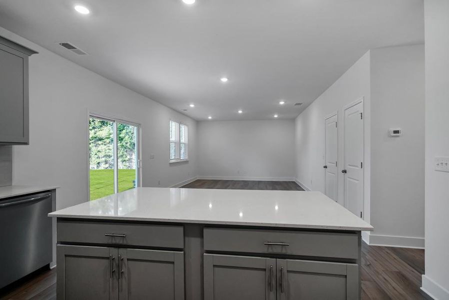 Furnished interior view inside a new home in Shadow Creek, Jackson (Image 8).