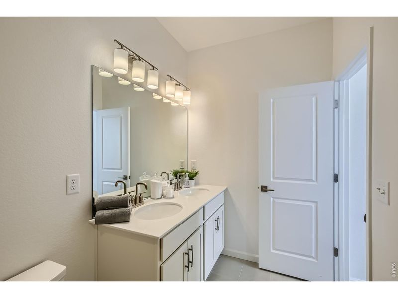 Furnished interior view inside a new home in Waterfield, Fort Collins (Image 24).