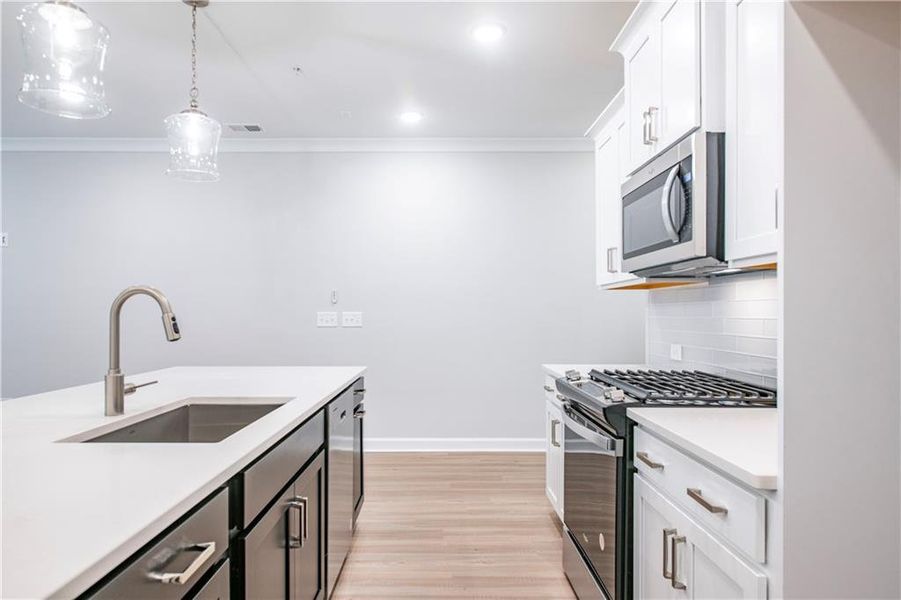 Furnished interior view inside a new home in River Walk Place, Lawrenceville (Image 5).