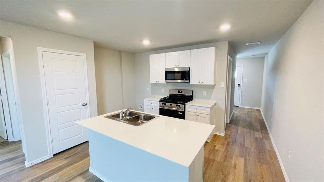 Furnished interior view inside a new home in Sunnycreek, Fort Worth (Image 6).