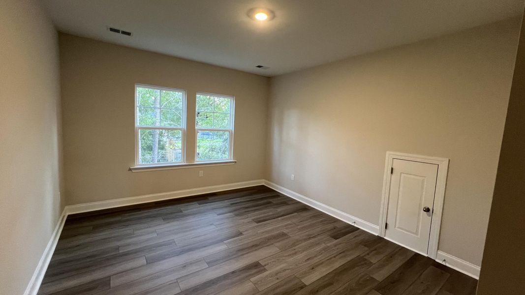 Spacious, unfurnished interior of a new home in Dorchester County Homes, Summerville (Image 14).