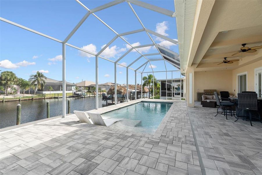 Exterior details and patio area of a home in , Port Charlotte (Image 20).