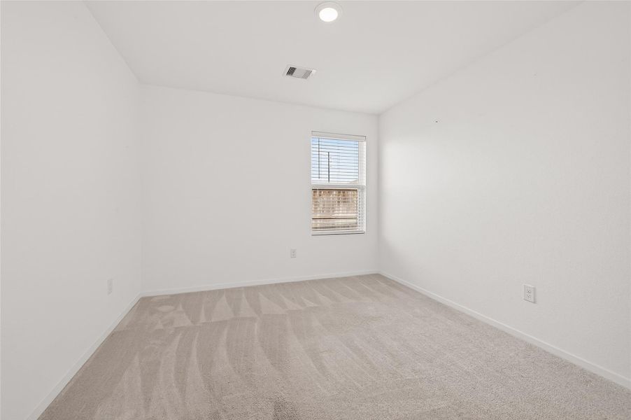 Spacious, unfurnished interior of a new home in Anniston, Katy (Image 37).