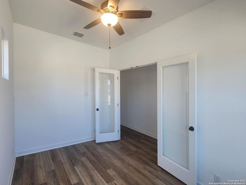 Spacious, unfurnished interior of a new home in Arcadia Ridge, San Antonio (Image 11).