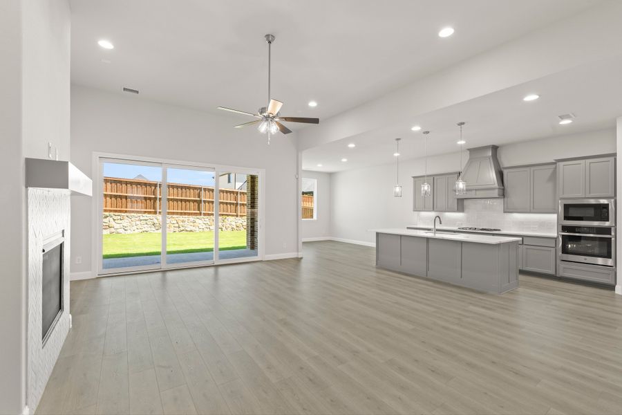 Representative unfurnished interior of a home built from the Henry- 70ft Home Site by Rockwell Homes in Nelson Lake Estates, Rockwall (Image 64). Representative unfurnished interior of a home built from the Henry- 70ft Home Site by Rockwell Homes in Nelson Lake Estates, Rockwall (Image 64).