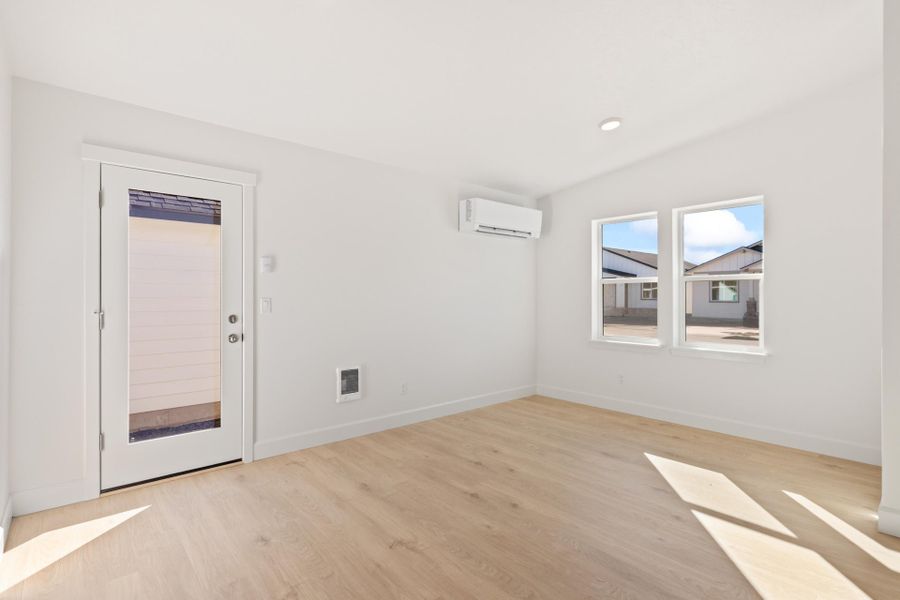 Spacious, unfurnished interior of a new home in Feather Ridge, Redmond (Image 10). Spacious, unfurnished interior of a new home in Feather Ridge, Redmond (Image 10).
