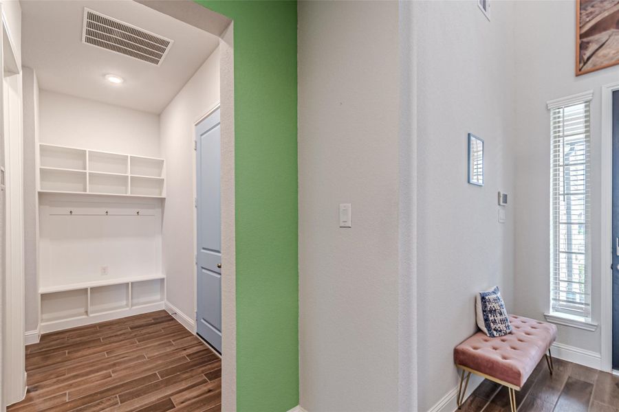 Furnished interior view inside a new home in Bridgeland: Heritage Collection, Cypress (Image 26). Furnished interior view inside a new home in Bridgeland: Heritage Collection, Cypress (Image 26).