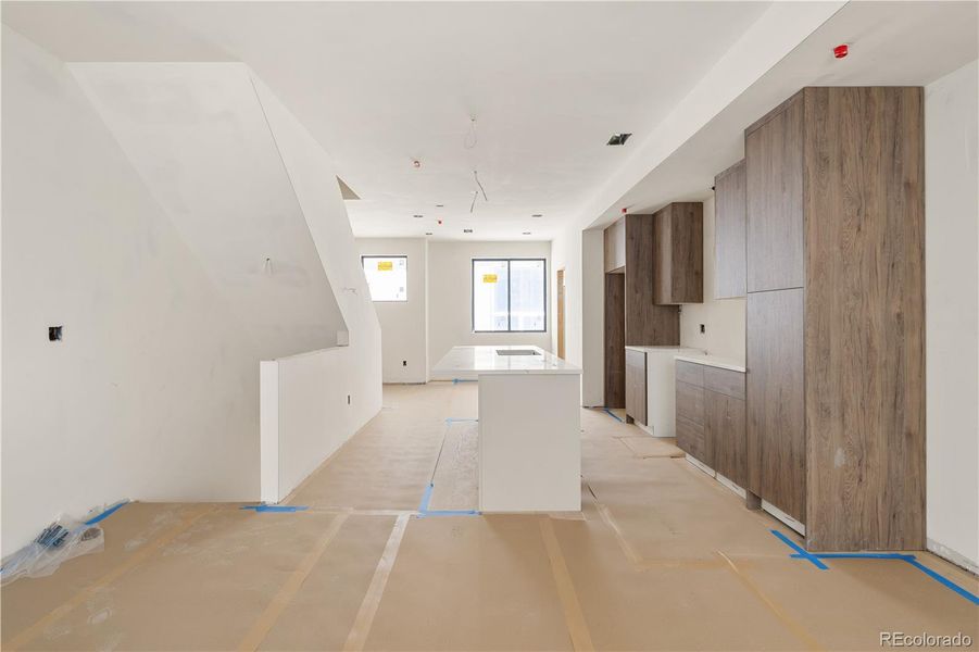 Spacious, unfurnished interior of a new home in , Denver (Image 8).