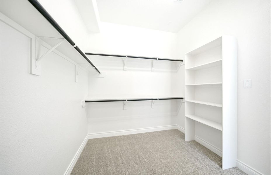 Spacious, unfurnished interior of a new home in Bridgeland 60′, Cypress (Image 21).