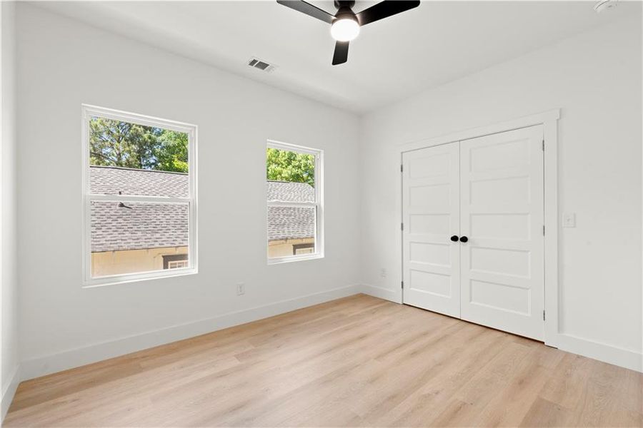 Spacious, unfurnished interior of a new home in , Atlanta (Image 37).