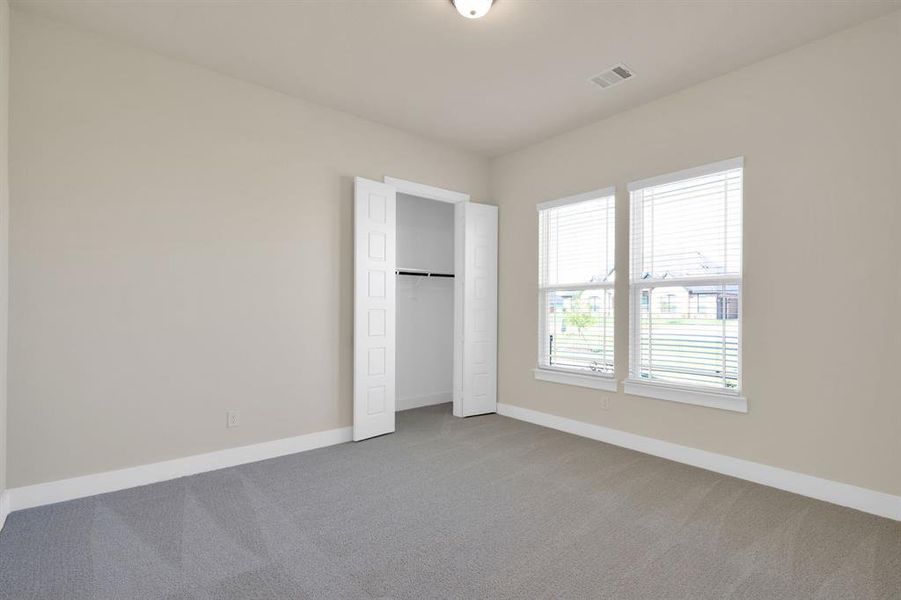 Spacious, unfurnished interior of a new home in Springside Estates II, Waxahachie (Image 15). Spacious, unfurnished interior of a new home in Springside Estates II, Waxahachie (Image 15).