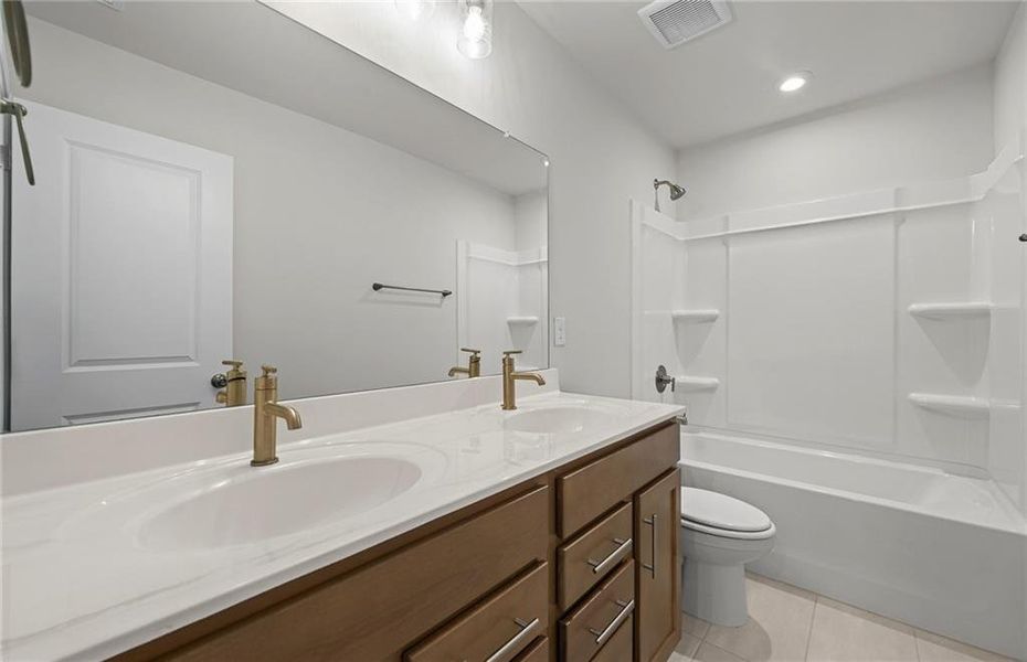 Furnished interior view inside a new home in Hawthorne Ridge, McDonough (Image 11).