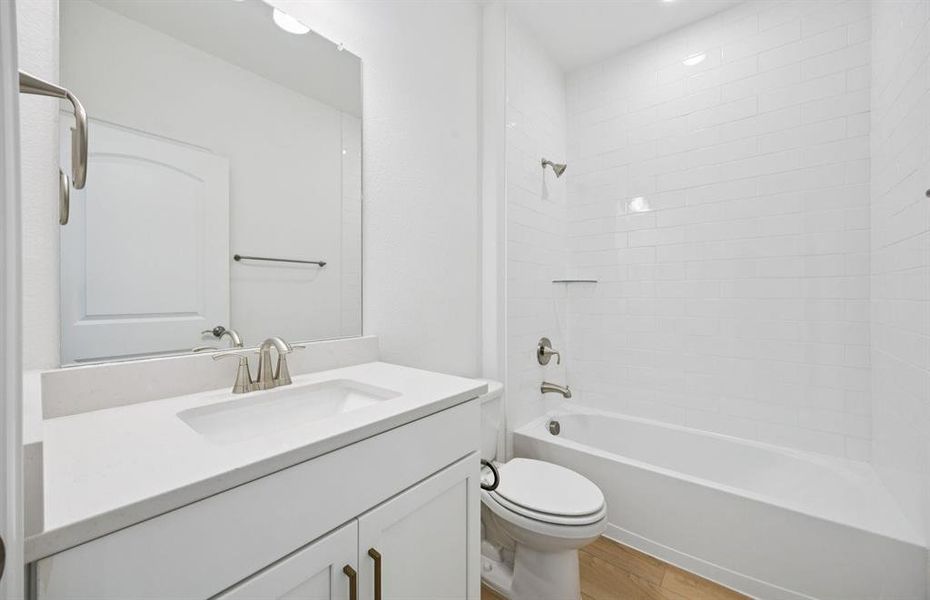 Spacious secondary bathroom with premium finishes Spacious secondary bathroom with premium finishes