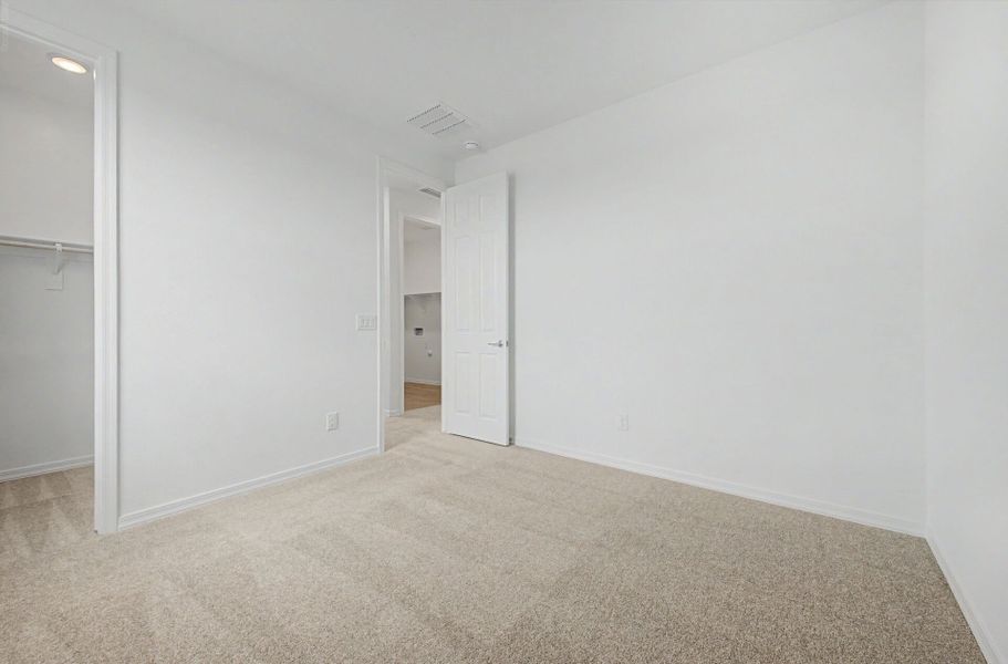 Spacious, unfurnished interior of a new home in Soleo, San Tan Valley (Image 14). Spacious, unfurnished interior of a new home in Soleo, San Tan Valley (Image 14).