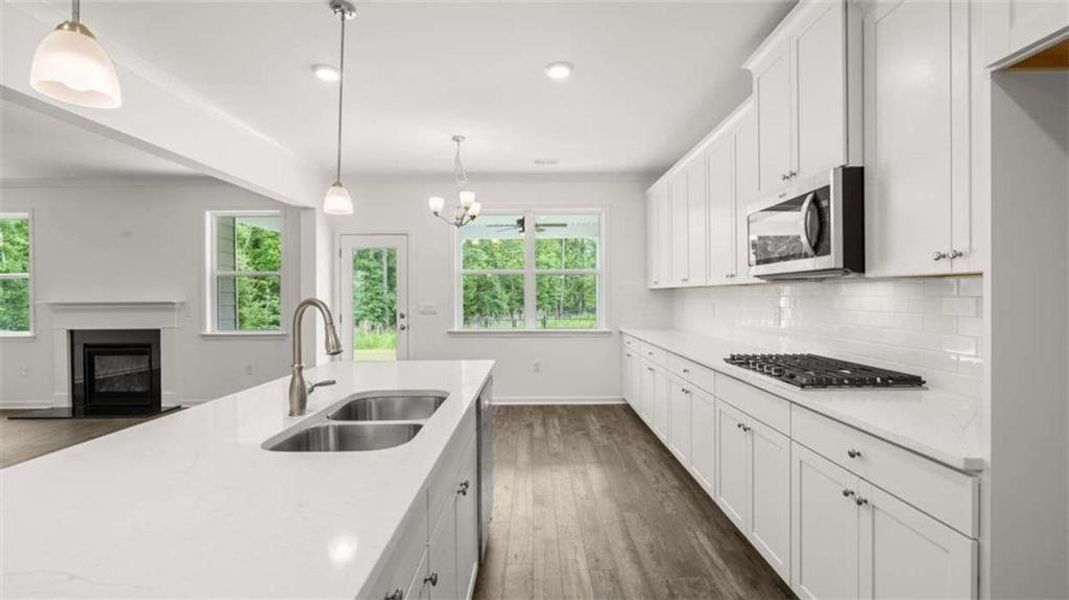 Furnished interior view inside a new home in Water Oak Estates, Lawrenceville (Image 11). Furnished interior view inside a new home in Water Oak Estates, Lawrenceville (Image 11).