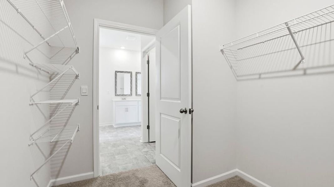 Spacious, unfurnished interior of a new home in Sherwood Gardens, Landrum (Image 32).