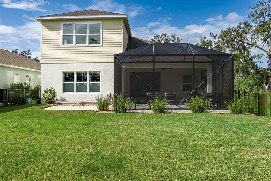 Exterior details and patio area of a home in , Parrish (Image 4).