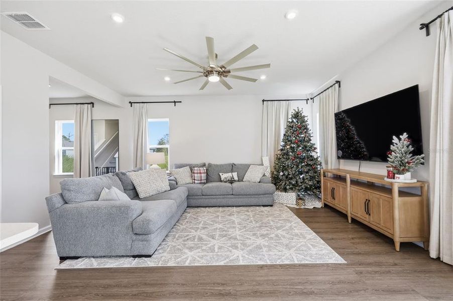 Furnished interior view inside a new home in Lakewood Park, Deland (Image 9).