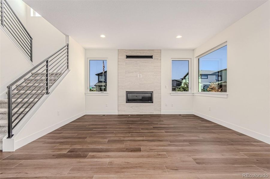 Spacious, unfurnished interior of a new home in West Grange, Longmont (Image 29).