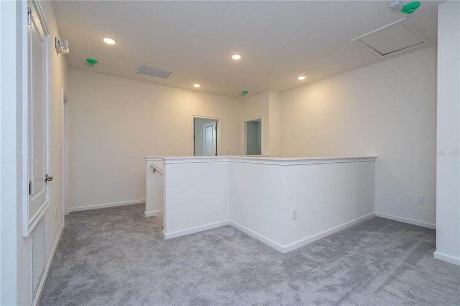 Spacious, unfurnished interior of a new home in , Orlando (Image 70).