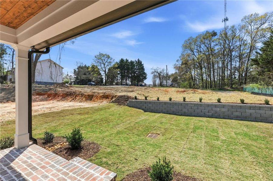 Exterior details and patio area of a home in , Gainesville (Image 20).
