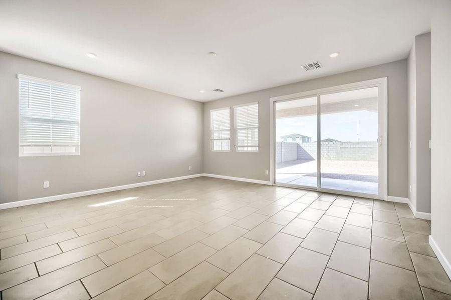3br New Home in San Tan Valley, AZ.  - Slide 5