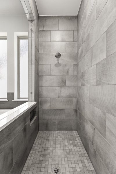 Representative interior finishes for a home built from the 5032 by Tradition Homes in Lakewood at Brookhollow – 60′ Lots, Prosper (Image 12).