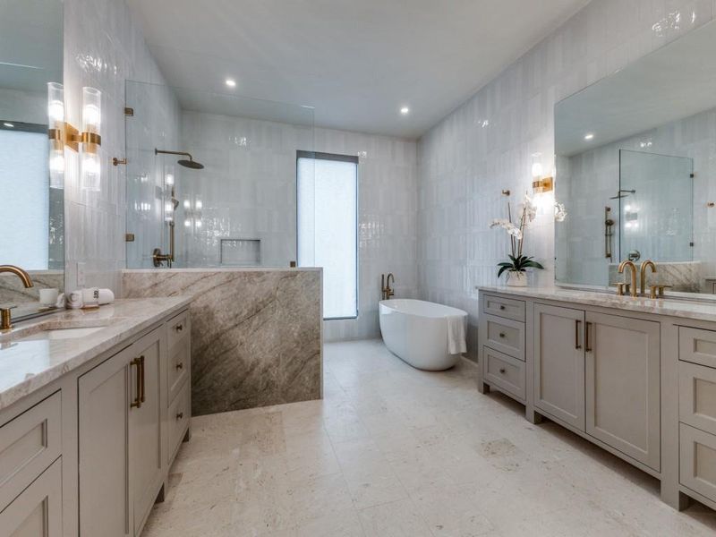 Furnished interior view inside a new home in , Dallas (Image 33). Furnished interior view inside a new home in , Dallas (Image 33).