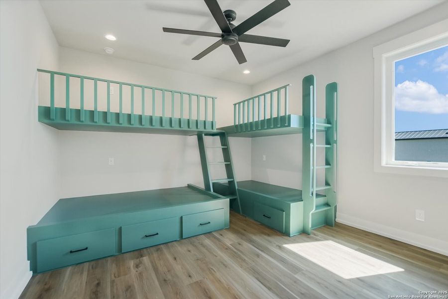 Furnished interior view inside a new home in , Kingsland (Image 16).