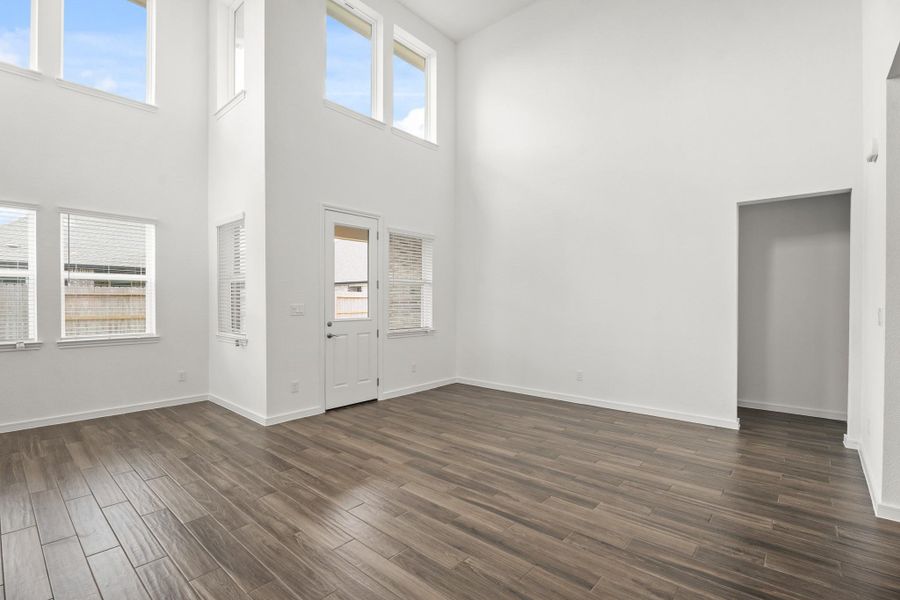 Sun-lit dining area (*Photo not of actual home and used for illustration purposes only.)