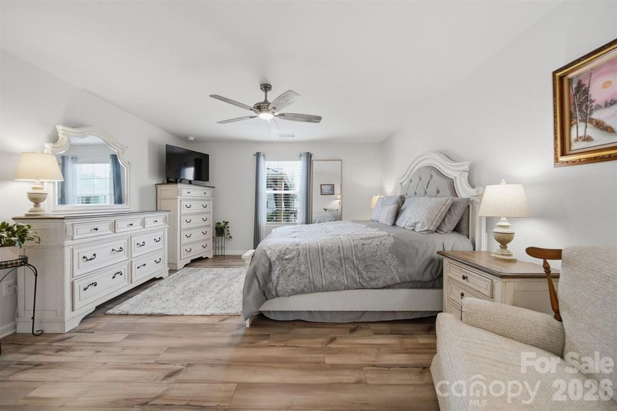 Furnished interior view inside a new home in Legacy Ridge, Catawba (Image 33). Furnished interior view inside a new home in Legacy Ridge, Catawba (Image 33).