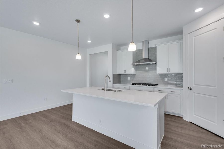 Furnished interior view inside a new home in Vantage, Berthoud (Image 9).